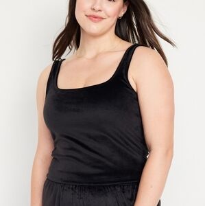 M • Old Navy • Velour Stretch Cropped Tank